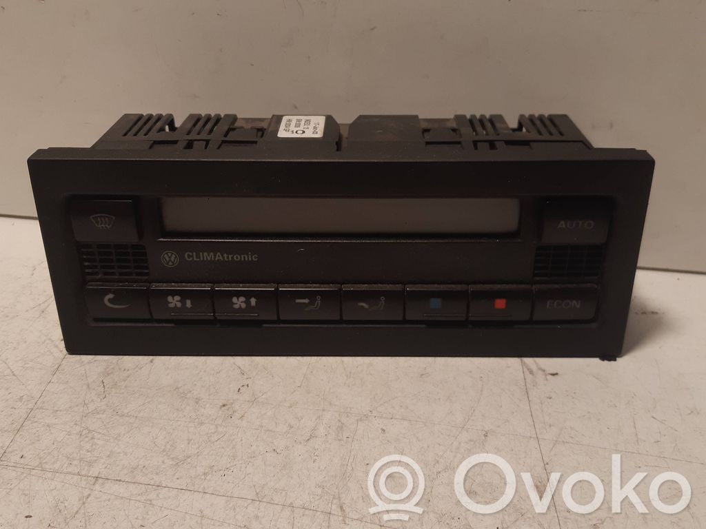 Volkswagen PASSAT B5 Panel klimatyzacji 