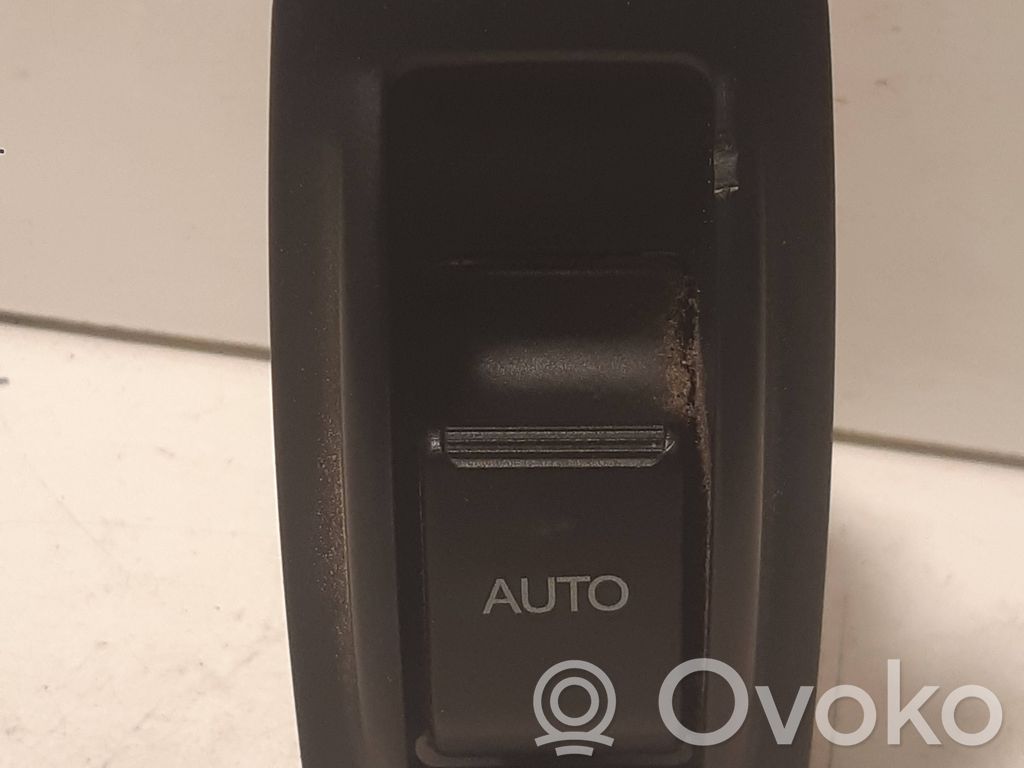 Electric window control switch   54035117,8480102411B1,20062004