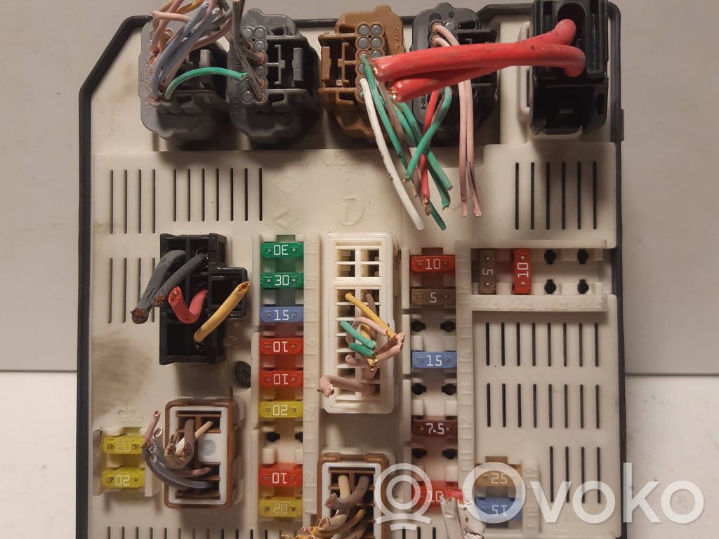 Renault Laguna III Fuse module 