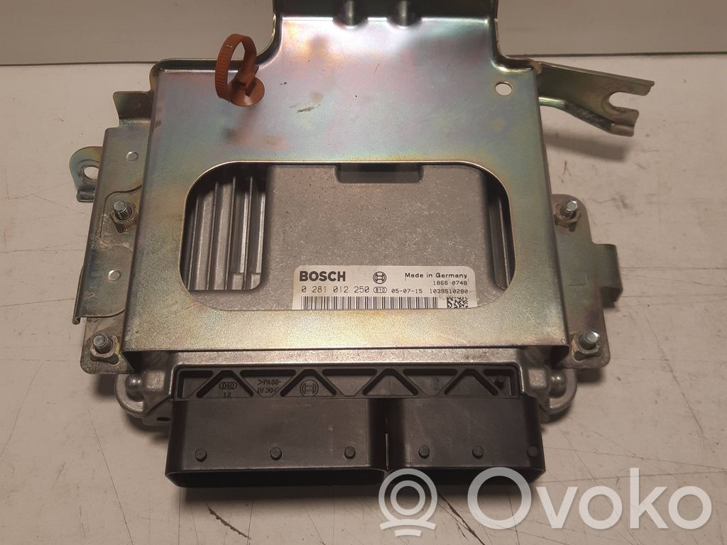 Honda FR-V Variklio valdymo blokas 