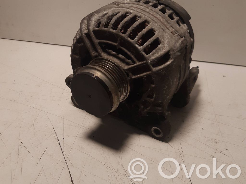 Volkswagen PASSAT B6 Ģenerators 