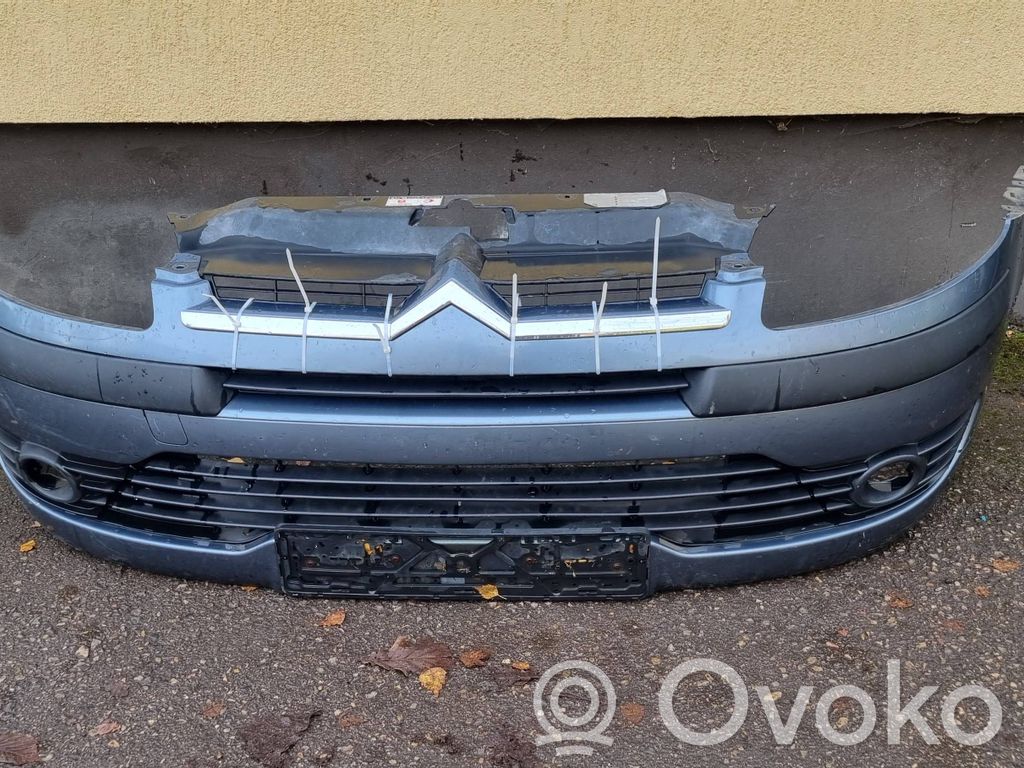 Citroen C4 I Parachoques delantero 