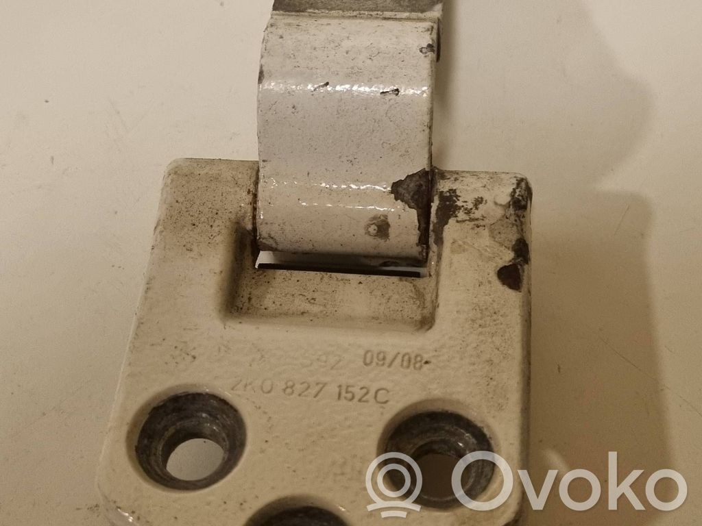 Volkswagen Caddy Rear door lower hinge 