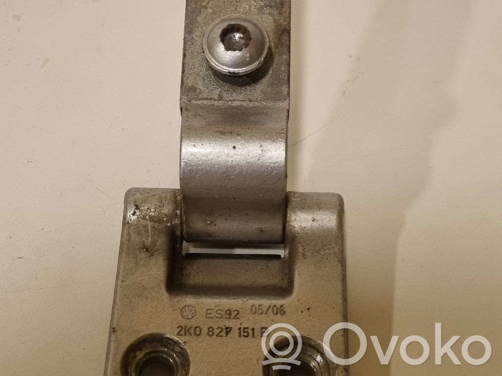 Volkswagen Caddy Loading door lower hinge 