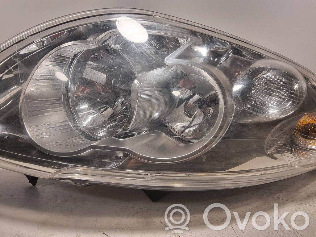 Renault Master III Headlight/headlamp 
