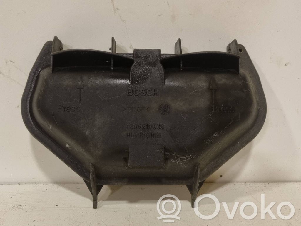 Audi A4 S4 B5 8D Osłona żarówki lampy przedniej 