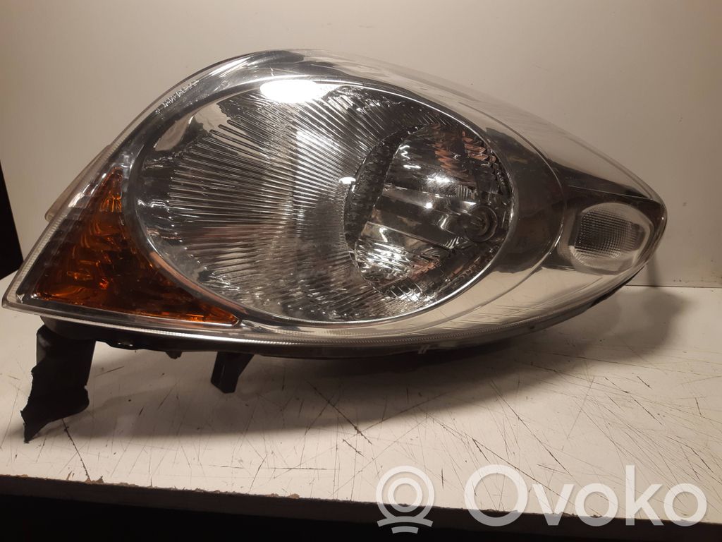 Nissan Note (E11) Headlight/headlamp 