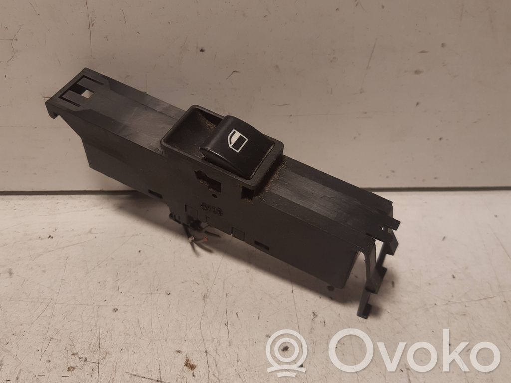 Interruptor del elevalunas eléctrico   8381511,PA66GF30,03120320