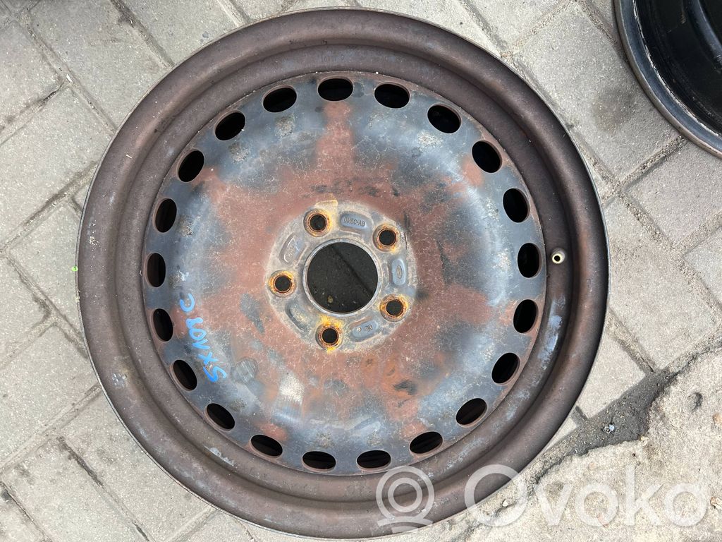Ford C-MAX II Llanta de acero R16 