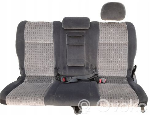 Opel Zafira A Second row seats 