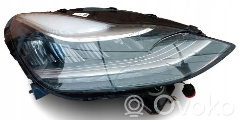 Tesla Model 3 Phare frontale 