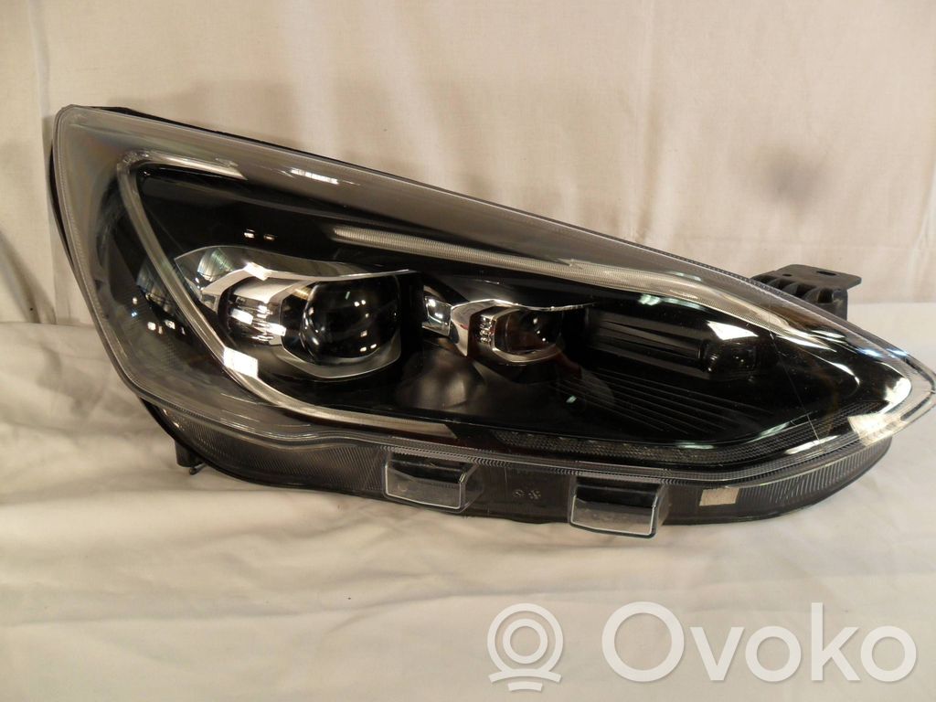 Ford Focus Scheinwerfer 