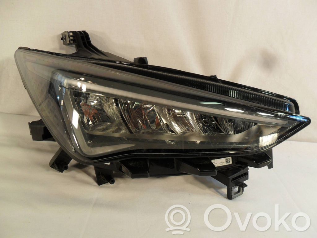 Cupra Born Scheinwerfer 