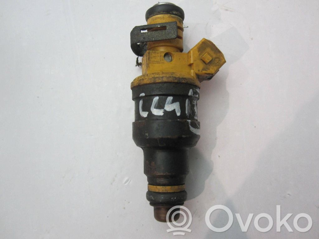 Peugeot 405 Inyector de combustible 