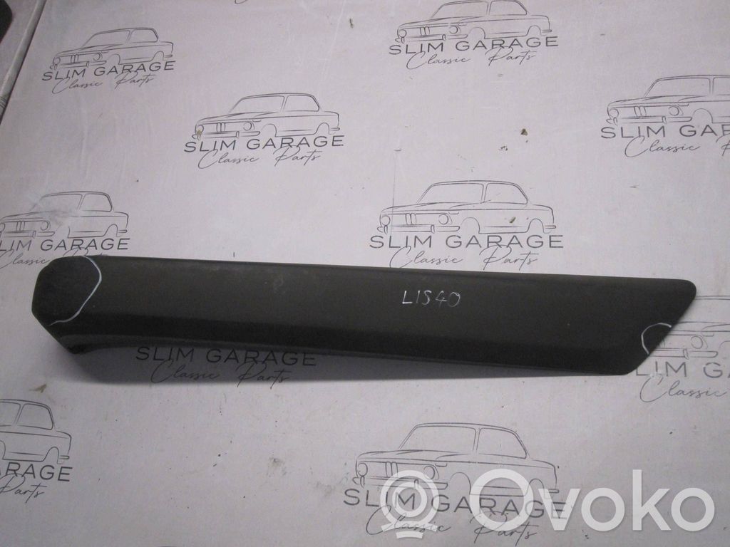 Ford Taunus Moldura embellecedora de la barra del amortiguador trasero 