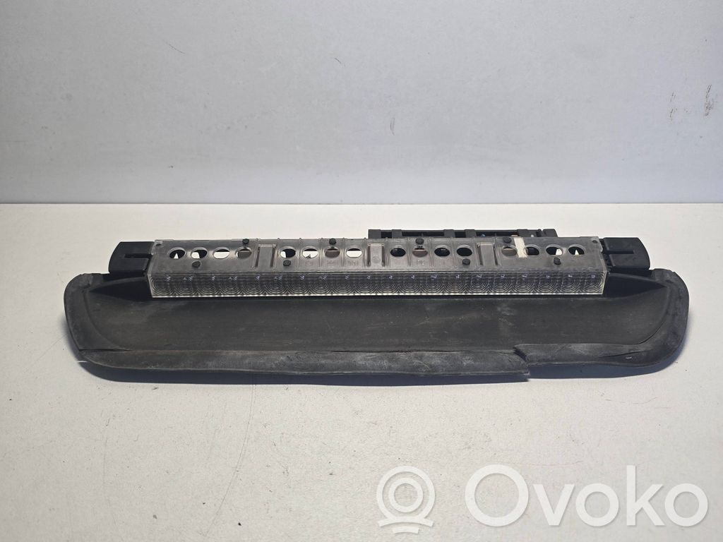 BMW 3 E46 Third/center stoplight 