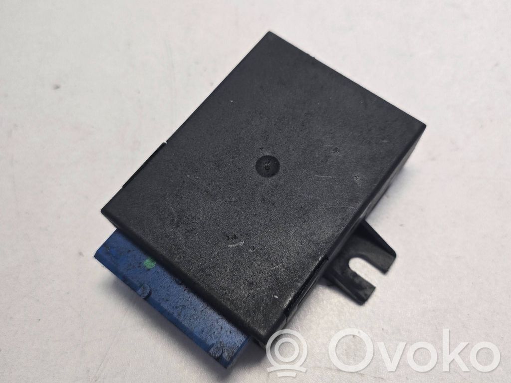 Window wiper relay   61358357068