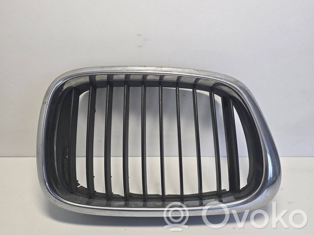 BMW 5 E39 Front grill 