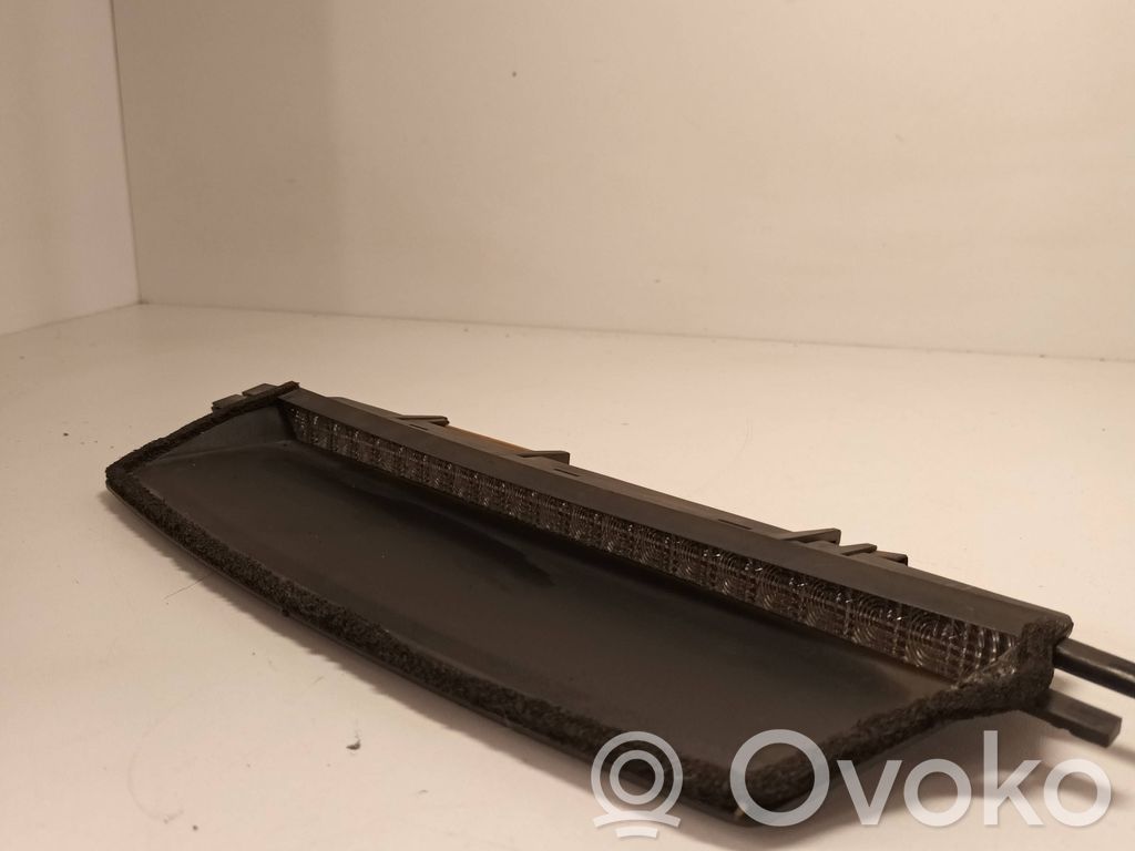 BMW 3 E46 Third/center stoplight 