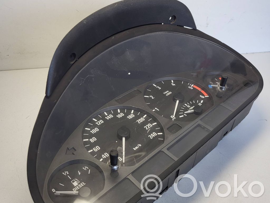 Geschwindigkeitsmesser Cockpit   1036017005