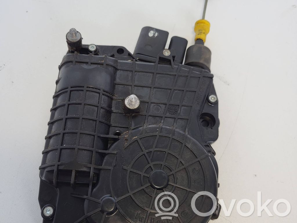 BMW X5 E70 Front door lock 