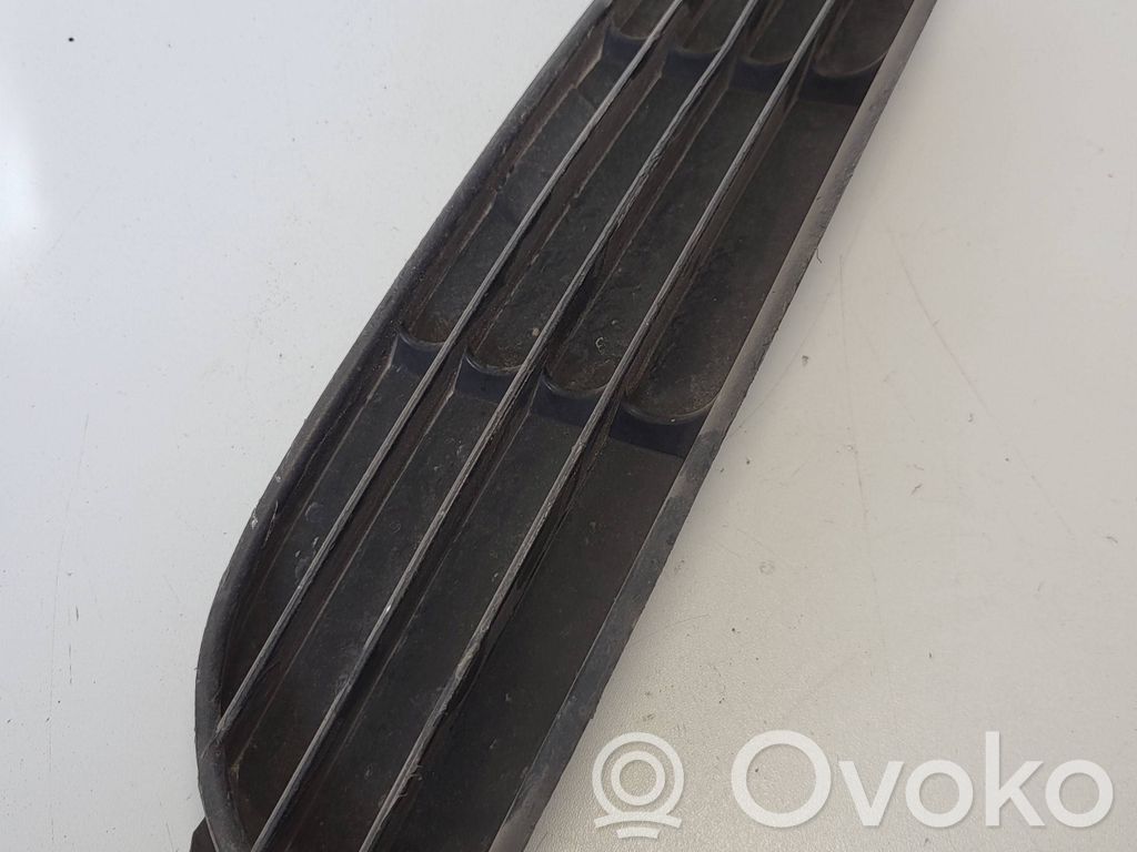Audi A4 S4 B5 8D Grilă inferioară bară față 