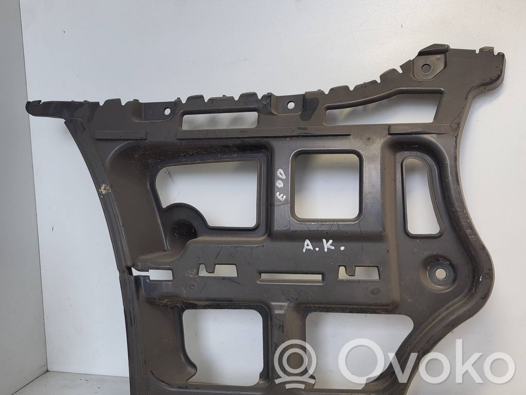 BMW 1 E81 E87 Support de pare-chocs arrière 
