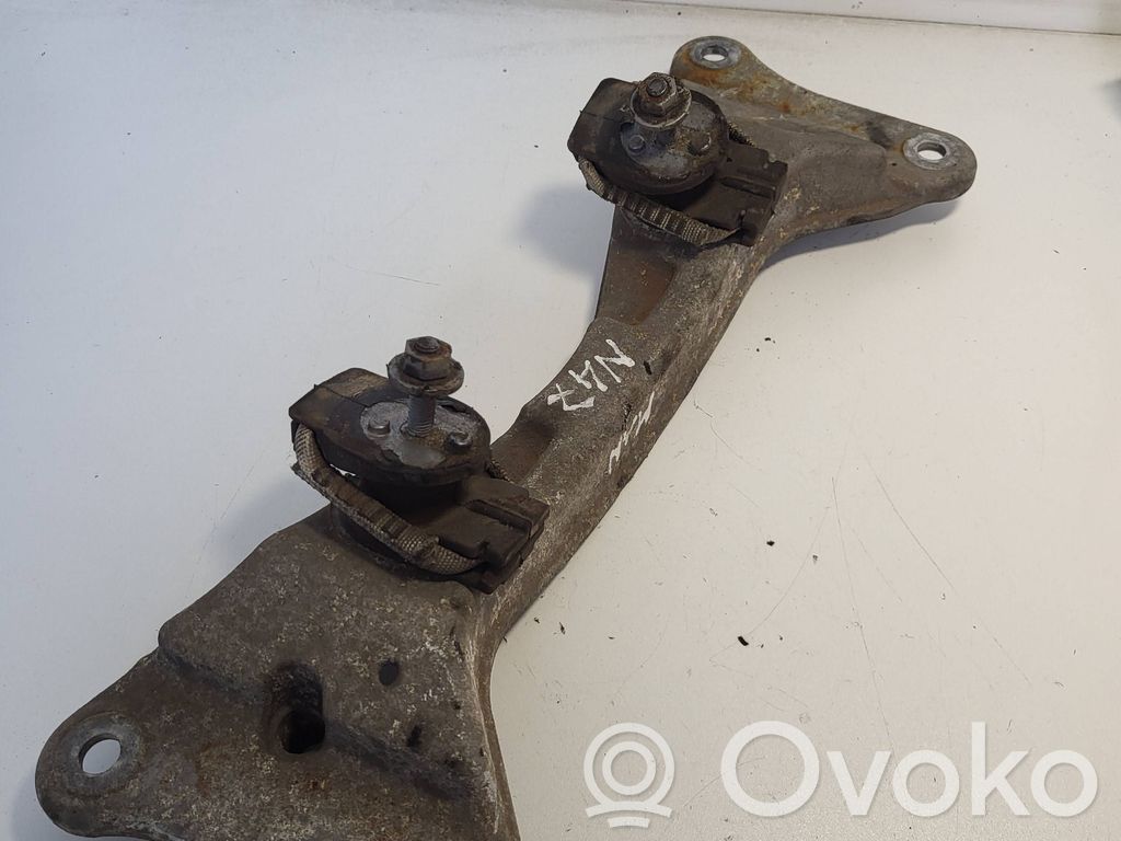 Engine mounting bracket   68572910