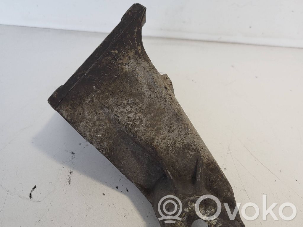 BMW 3 E46 Engine mounting bracket 