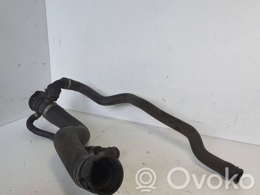 BMW 7 E65 E66 Conductă/furtun lichid de răcire motor 