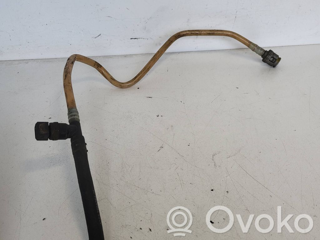 BMW X5 E53 Fuel line pipe 