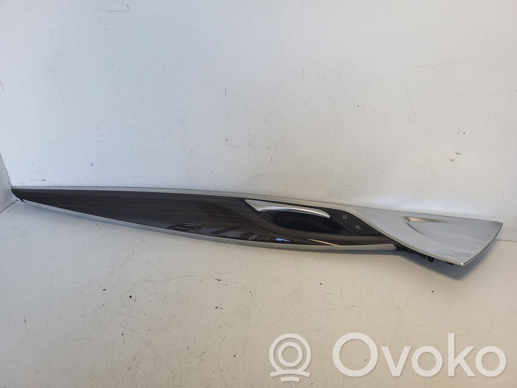 BMW 5 G30 G31 G38 Inne elementy wykończeniowe drzwi przednich 