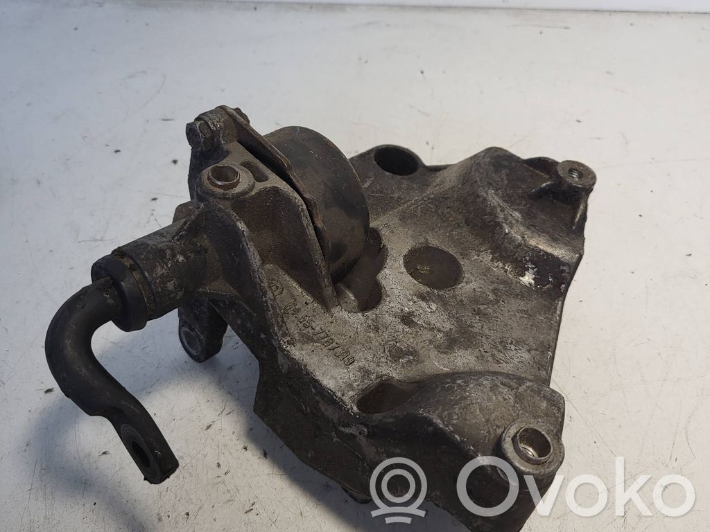 BMW 3 E90 E91 Staffa di montaggio del compressore dell’A/C 