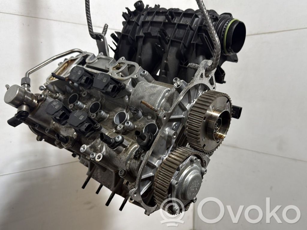 Audi A3 8Y Engine head 