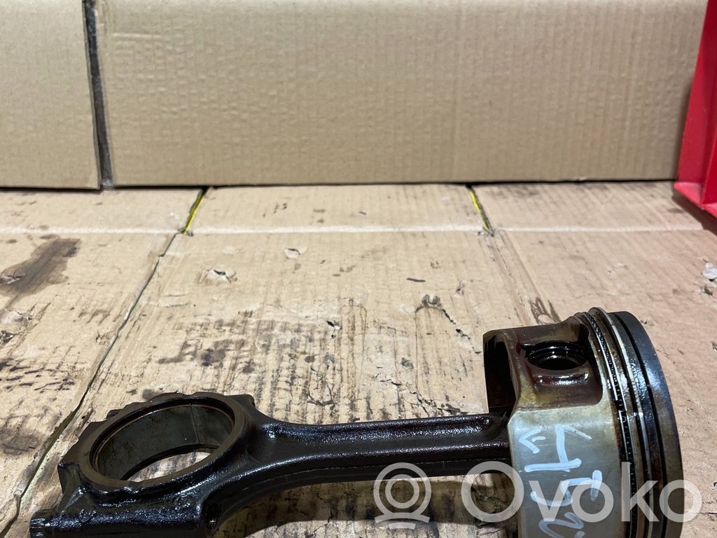 Volvo S40 Pistón con biela 
