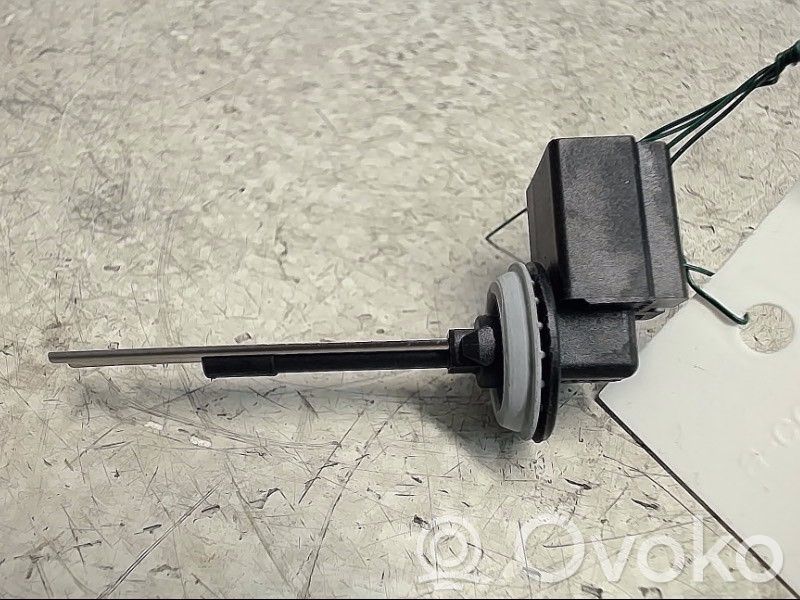 Interior temperature sensor   643618