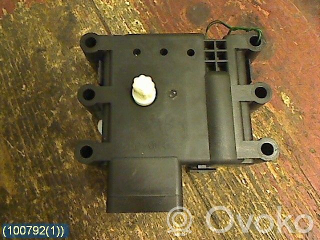 Mazda 6 Motor/activador trampilla del aire acondicionado (A/C) 