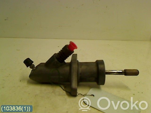 BMW 5 E60 E61 Kytkimen apusylinteri 