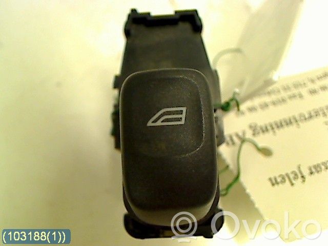 Volvo V70 Electric window control switch 