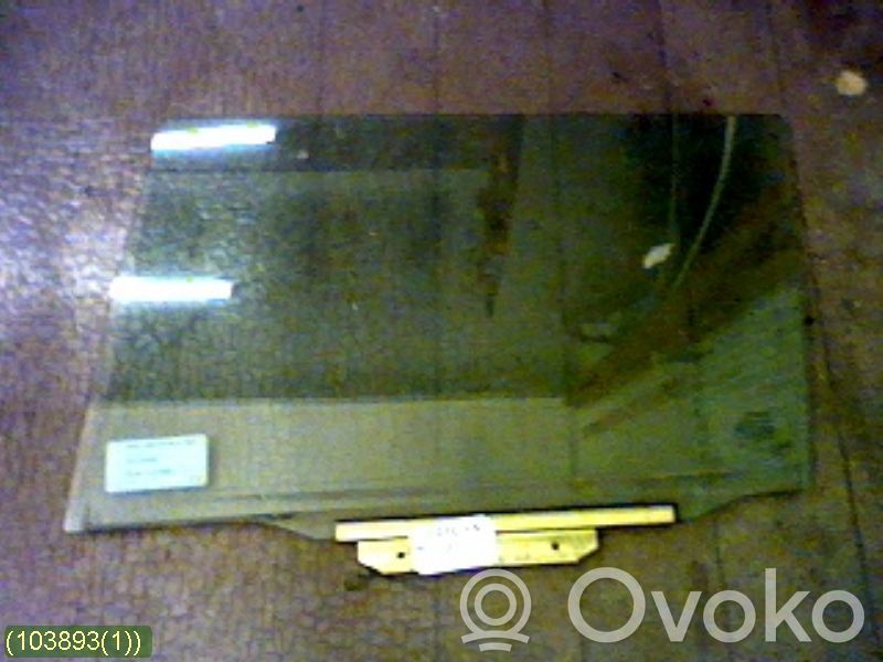 Toyota Avensis T250 Rear door window glass 