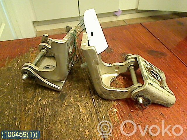 Rear door upper hinge