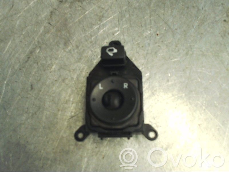 KIA Soul Wing mirror switch 