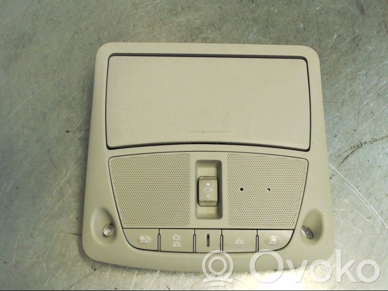 Nissan NP300 Autre éclairage intérieur 