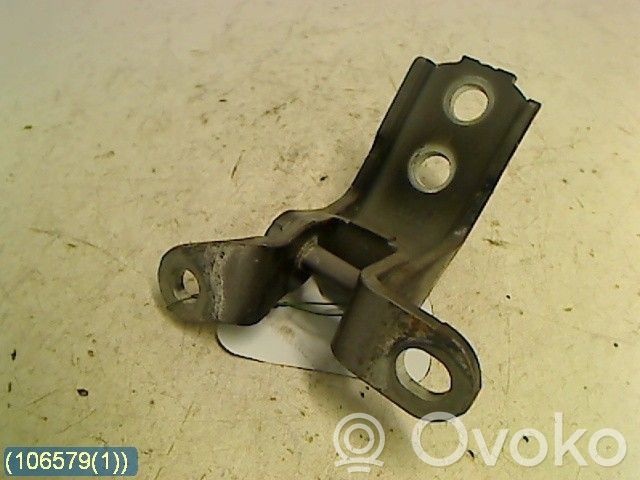 Front door upper hinge   9035S2