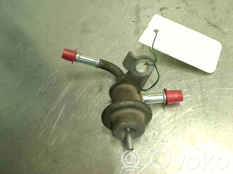 Subaru Outback Regulator ciśnienia paliwa 
