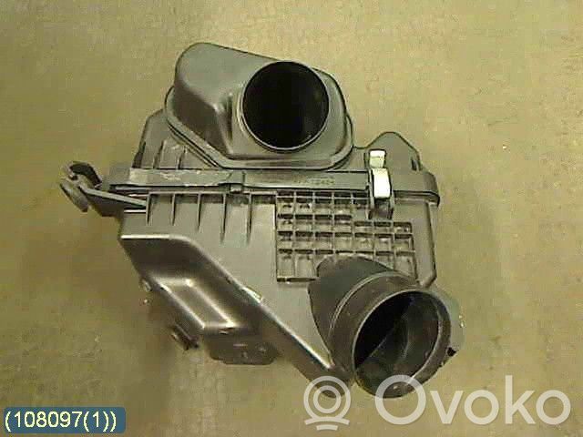 Air filter box   8D01T