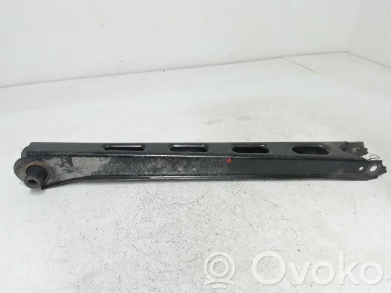 Saab 9-5 Takatukivarsi 