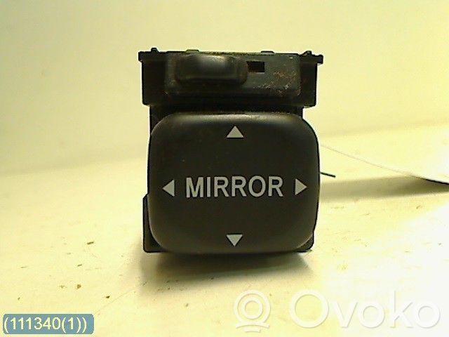 Toyota Yaris Verso Wing mirror switch 