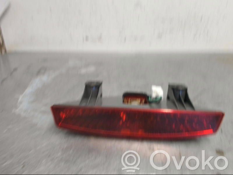 KIA Rio Kolmas/lisäjarruvalo 