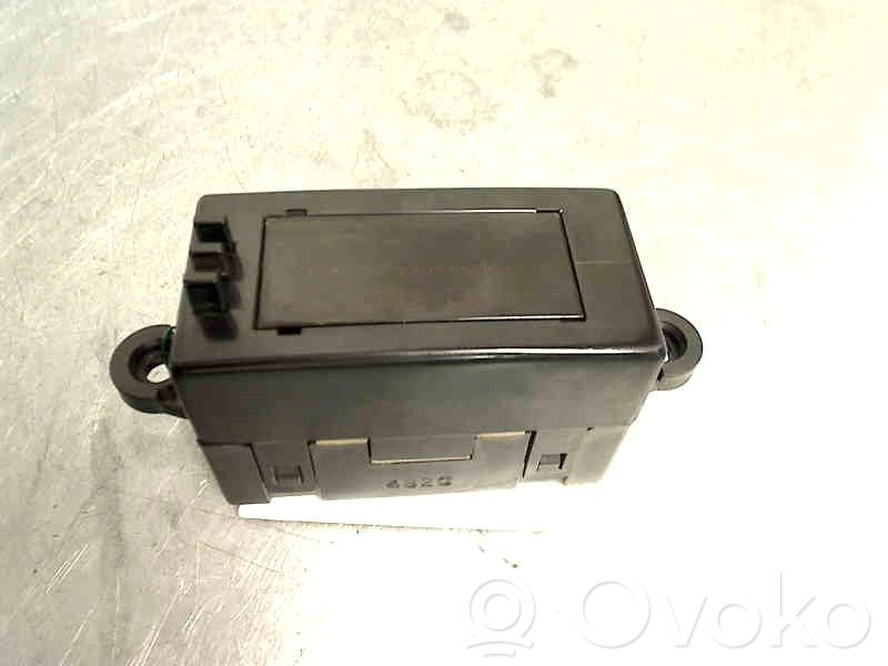 Clock   945003E150,945003E150